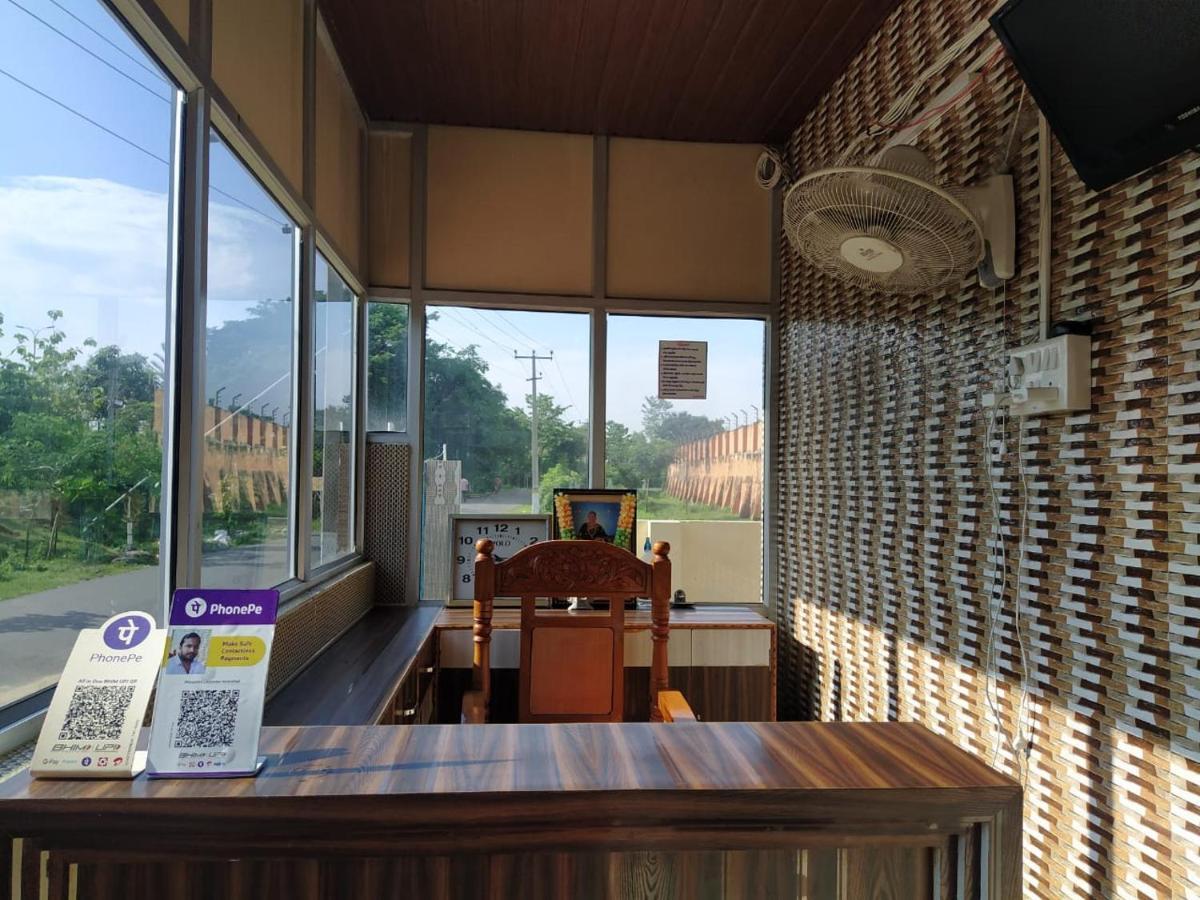 Prasanna Laxmi Residency 바드라찰람 외부 사진